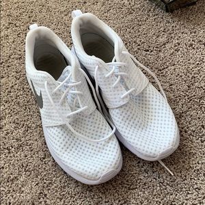 9.5 WMNS Nike white EUC Shoe